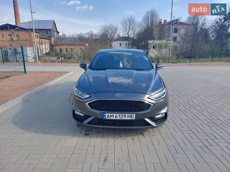 Седан Ford Fusion 2017 в Житомирі