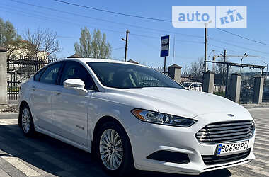 Седан Ford Fusion 2015 в Львове