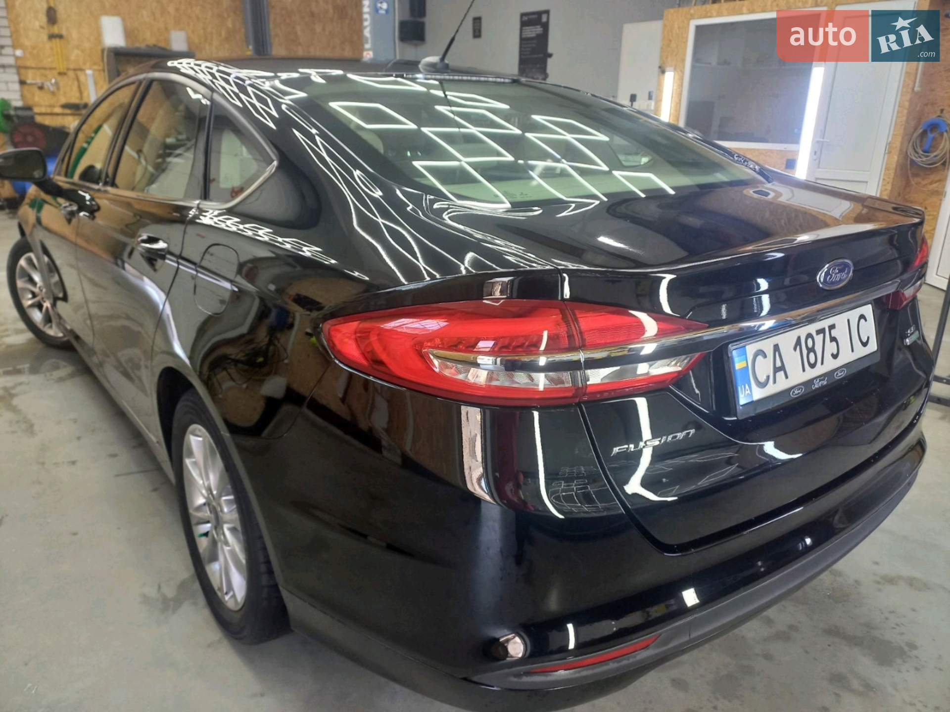 2017 Ford Fusion - мініатюра 18
