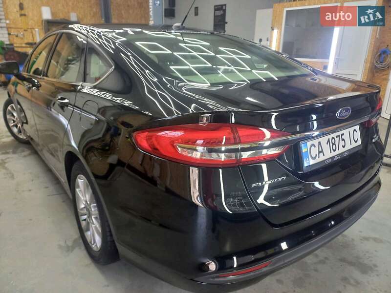 Седан Ford Fusion 2017 в Черкассах