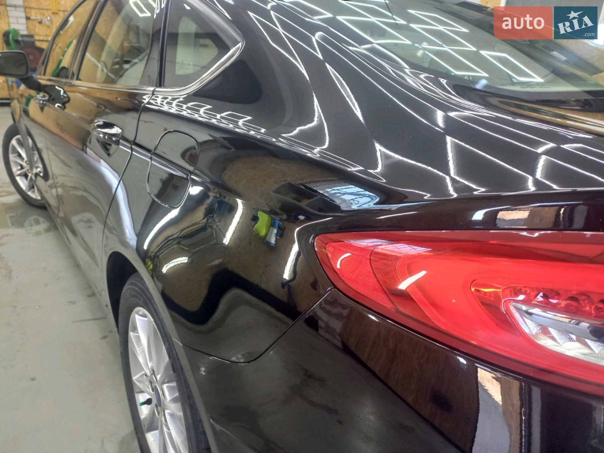 2017 Ford Fusion - мініатюра 19