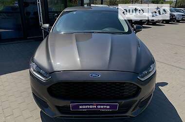 Седан Ford Fusion 2015 в 