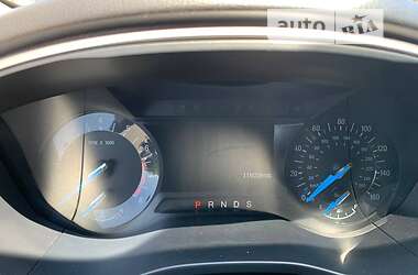 Седан Ford Fusion 2015 в 