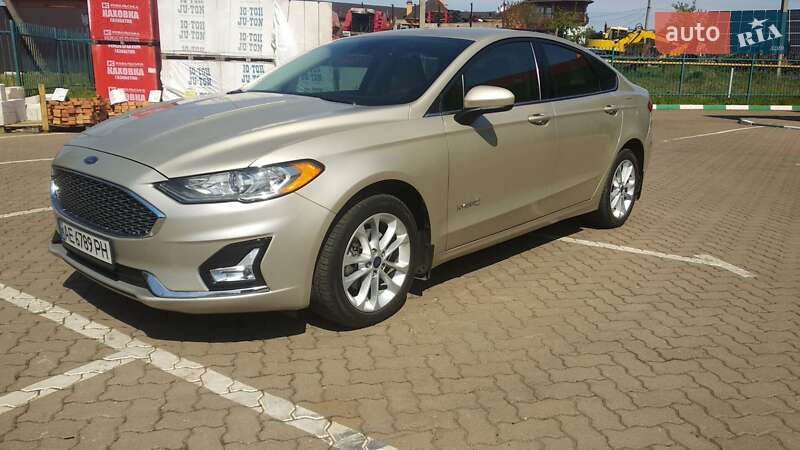 Седан Ford Fusion 2019 в Кривом Роге