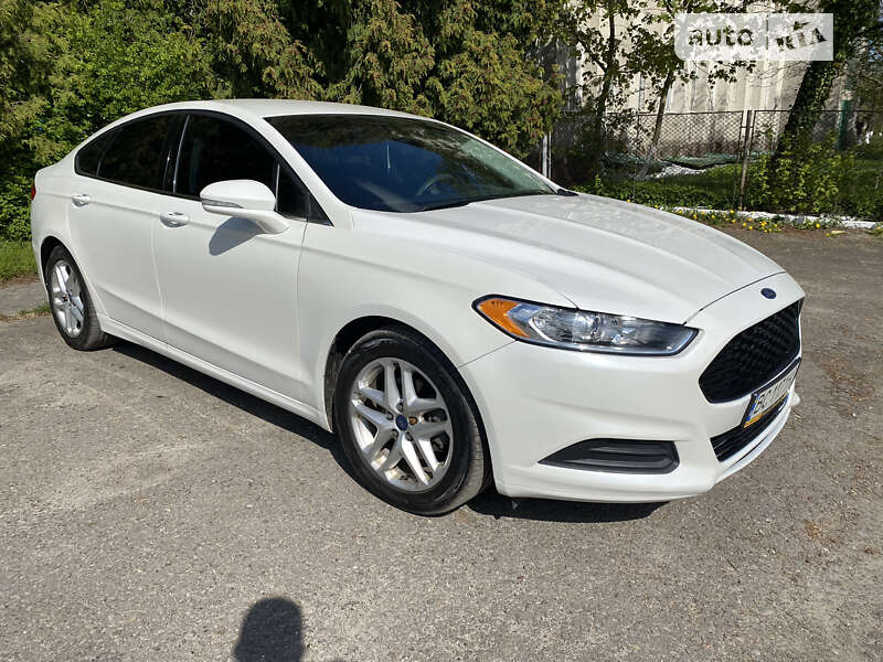 Седан Ford Fusion 2015 в Золочеве