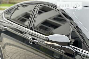 Седан Ford Fusion 2015 в 