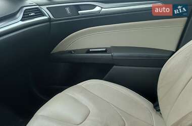 Седан Ford Fusion 2015 в Одесі