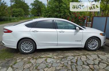 Седан Ford Fusion 2013 в Никополе