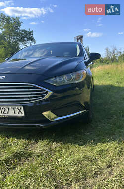 Седан Ford Fusion 2016 в 
