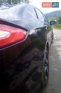 Седан Ford Fusion 2015 в Рахове