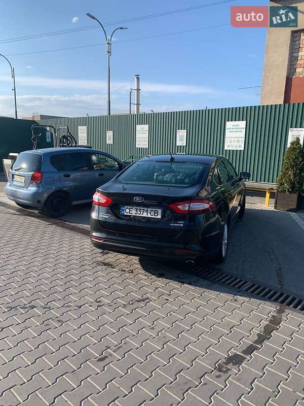 Седан Ford Fusion 2012 в Черновцах