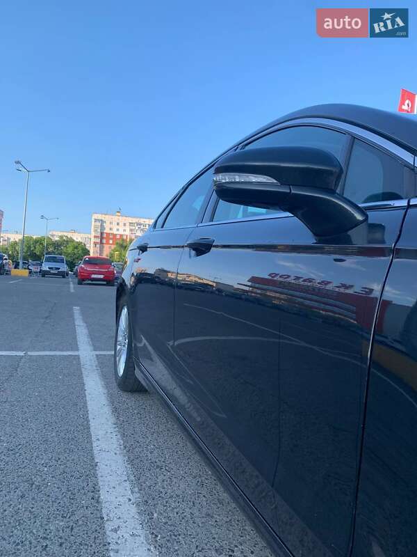 Седан Ford Fusion 2012 в Черновцах