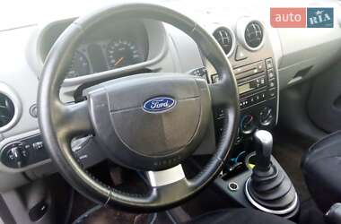 Хэтчбек Ford Fusion 2002 в Заречном