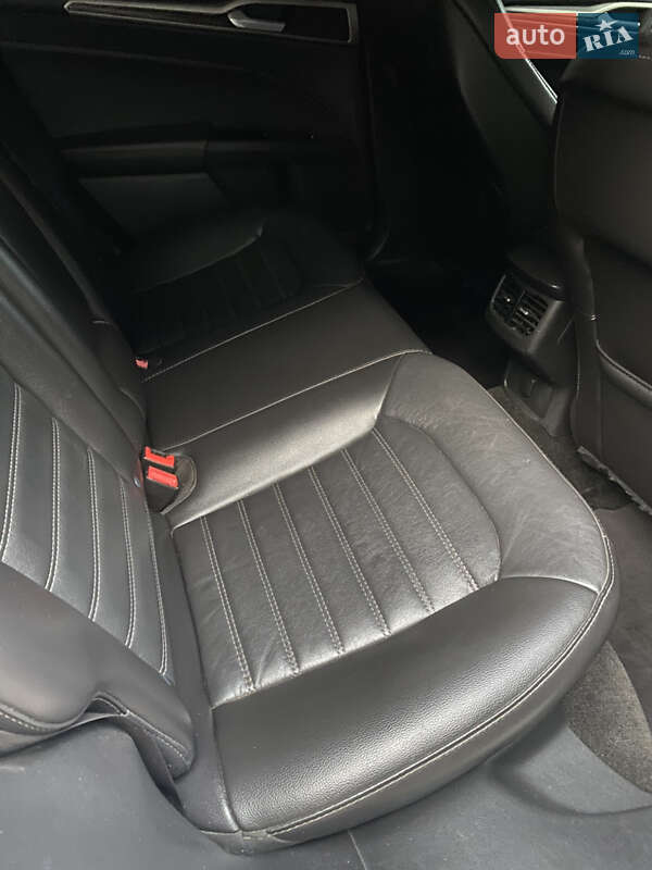 Седан Ford Fusion 2014 в Луцке
