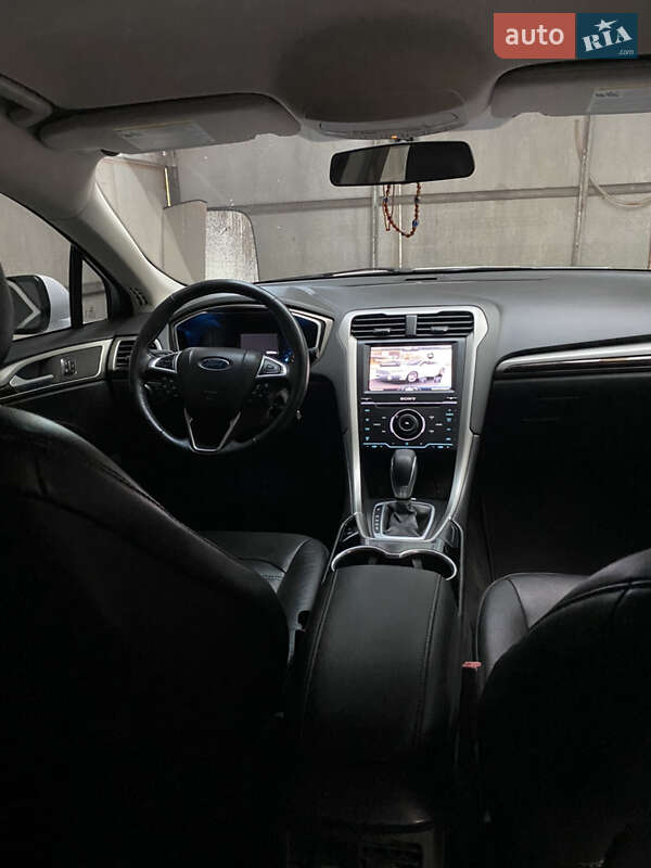 Седан Ford Fusion 2014 в Луцке