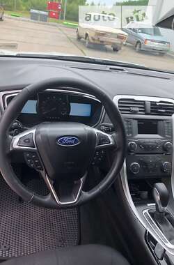 Седан Ford Fusion 2016 в Сумах