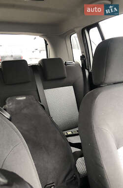 Хэтчбек Ford Fusion 2003 в 