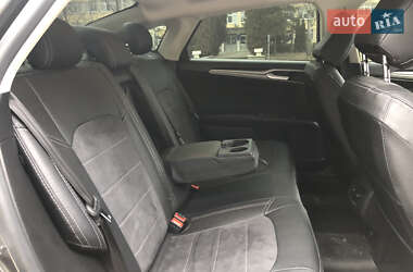 Седан Ford Fusion 2020 в 