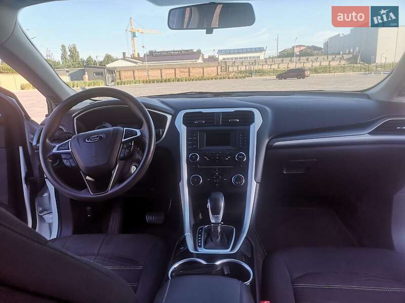 Седан Ford Fusion 2015 в Луцке