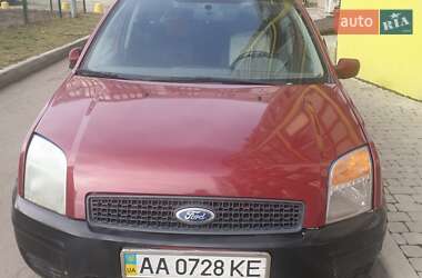 Хэтчбек Ford Fusion 2003 в 