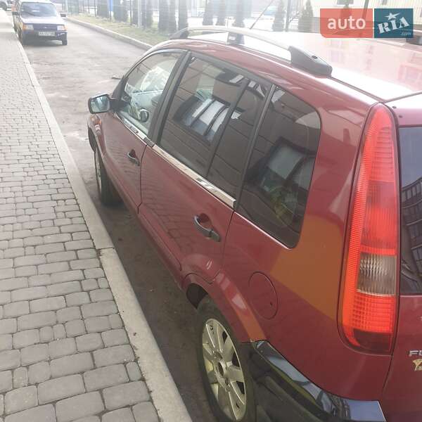 Хэтчбек Ford Fusion 2003 в Киеве