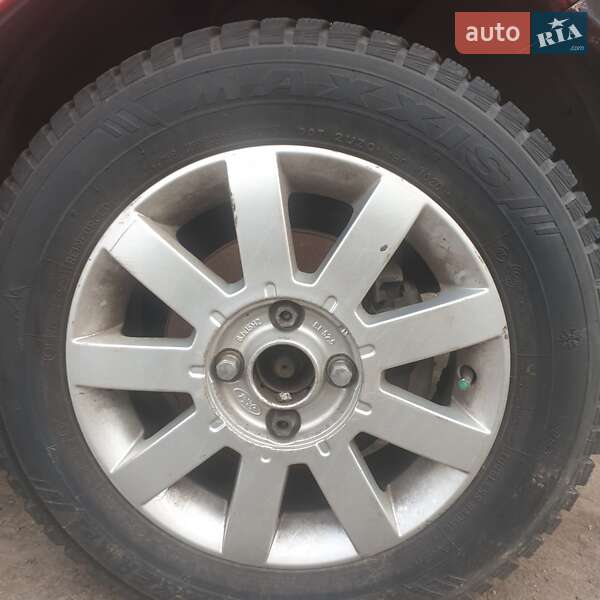 Хэтчбек Ford Fusion 2003 в Киеве