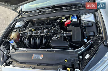 Седан Ford Fusion 2014 в 