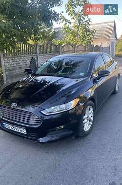 Седан Ford Fusion 2013 в 