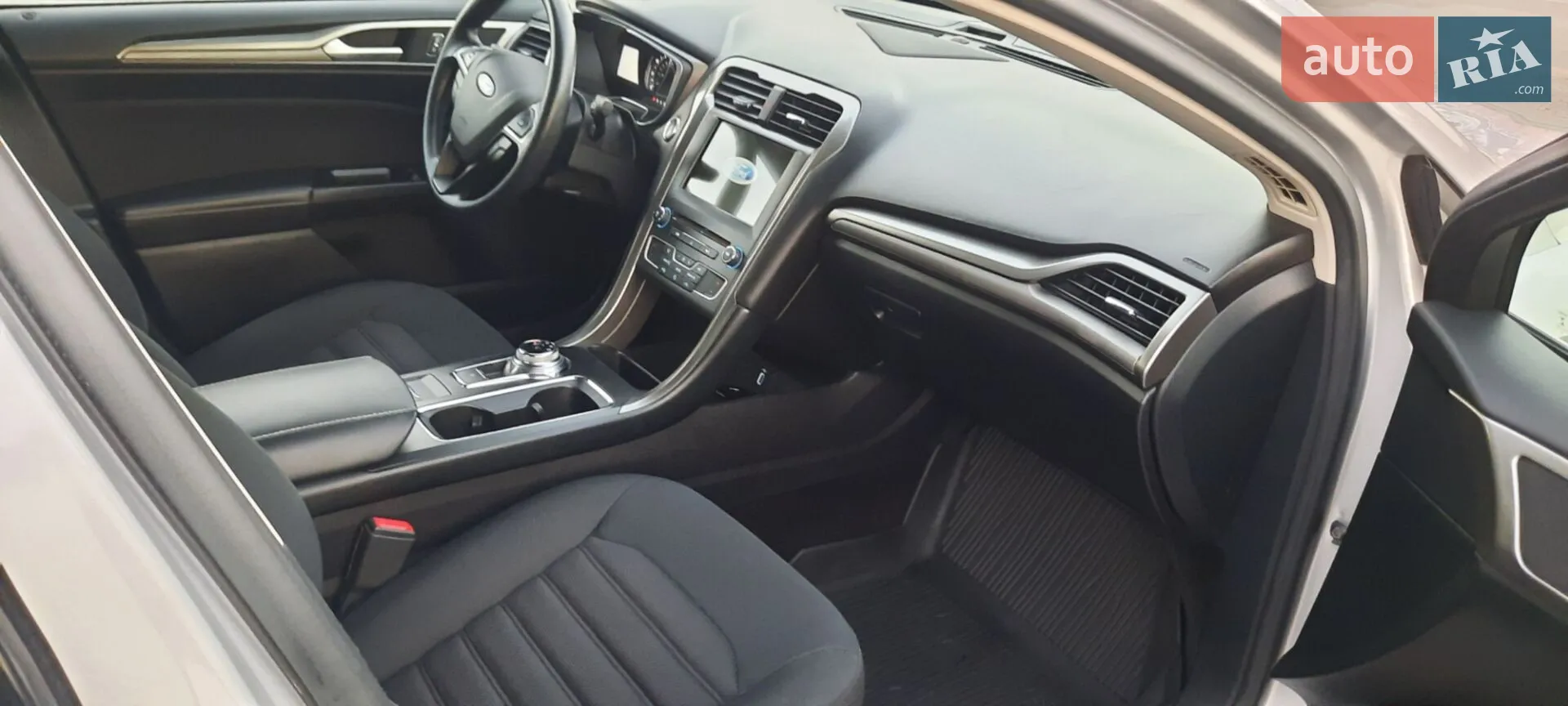 2016 Ford Fusion - мініатюра 34
