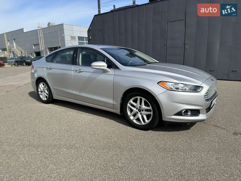 Седан Ford Fusion 2015 в Киеве