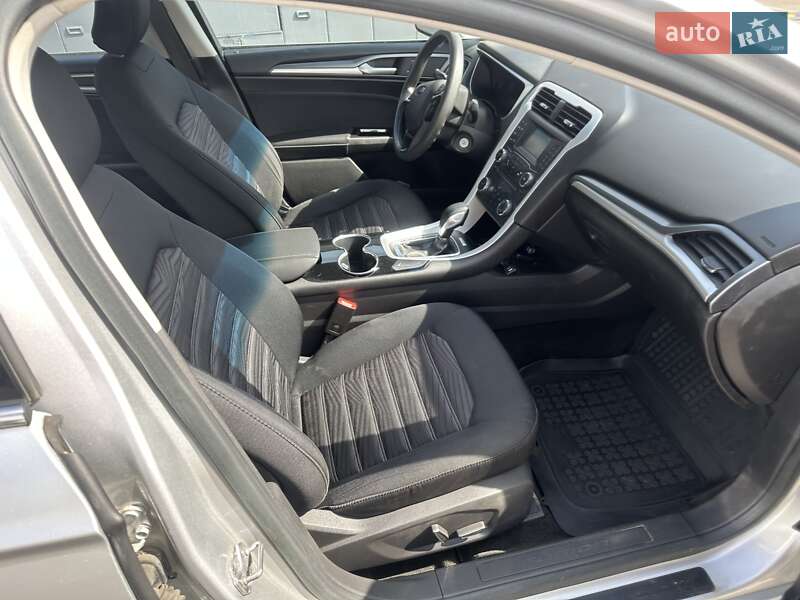 Седан Ford Fusion 2015 в Киеве