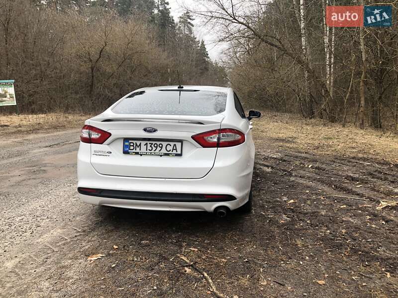 Седан Ford Fusion 2016 в Недригайлове