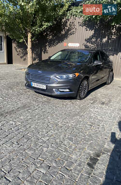 Седан Ford Fusion 2016 в 