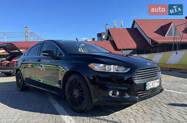 Седан Ford Fusion 2016 в 