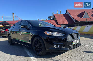 Седан Ford Fusion 2016 в Львове