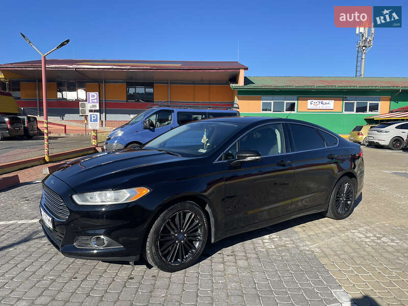 Седан Ford Fusion 2016 в Львове