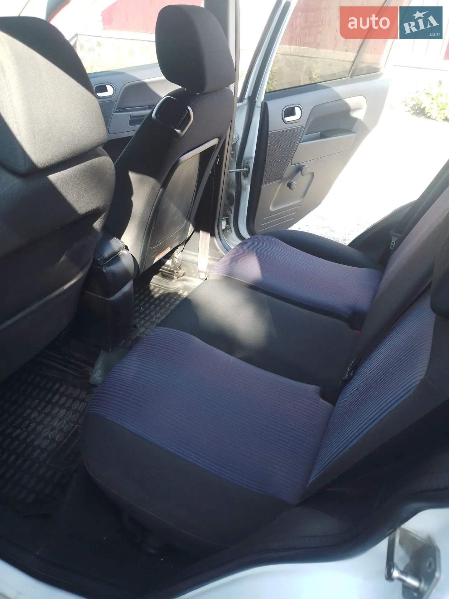 2010 Ford Fusion - мініатюра 10
