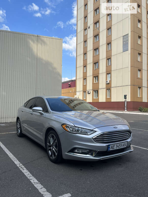 Седан Ford Fusion 2016 в Дніпрі