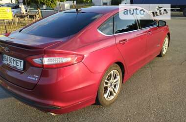 Седан Ford Fusion 2016 в Бучі