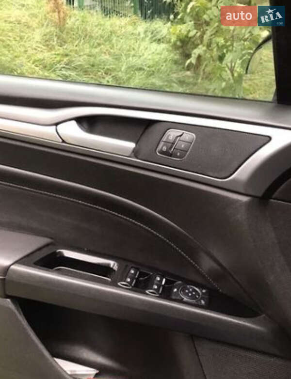 Седан Ford Fusion 2014 в Луцке