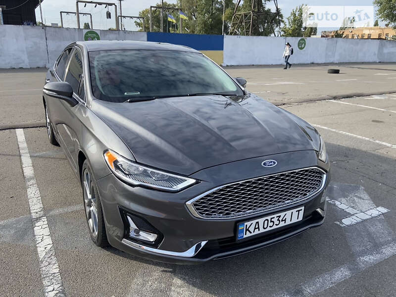 Седан Ford Fusion 2018 в Киеве