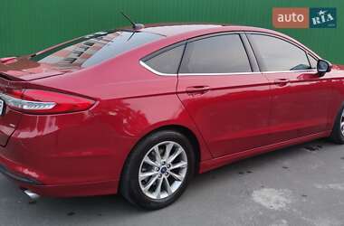 Седан Ford Fusion 2016 в 