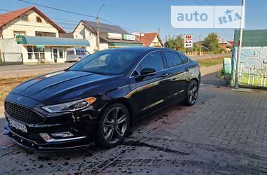 Седан Ford Fusion 2016 в Чернівцях