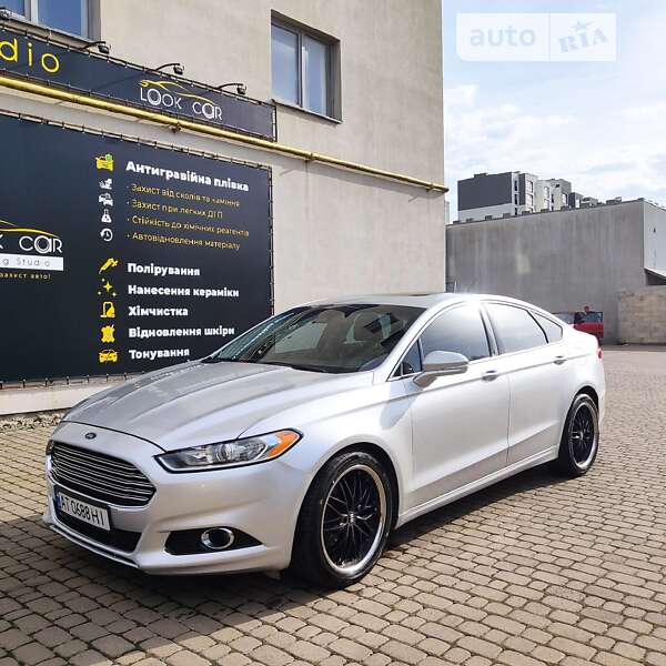 Седан Ford Fusion 2013 в Ивано-Франковске