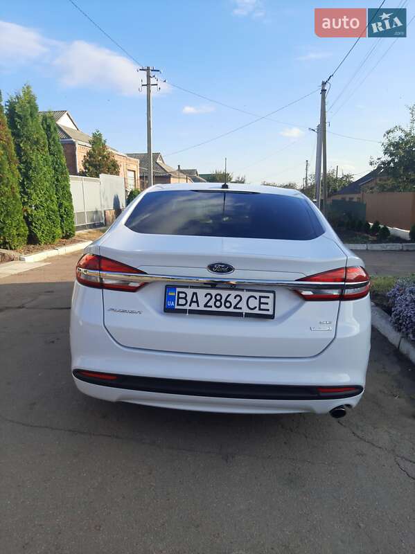 Седан Ford Fusion 2017 в Новоукраїнці