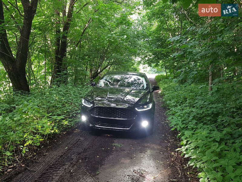 Седан Ford Fusion 2015 в Киеве