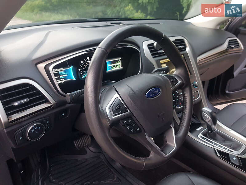 Седан Ford Fusion 2015 в Киеве