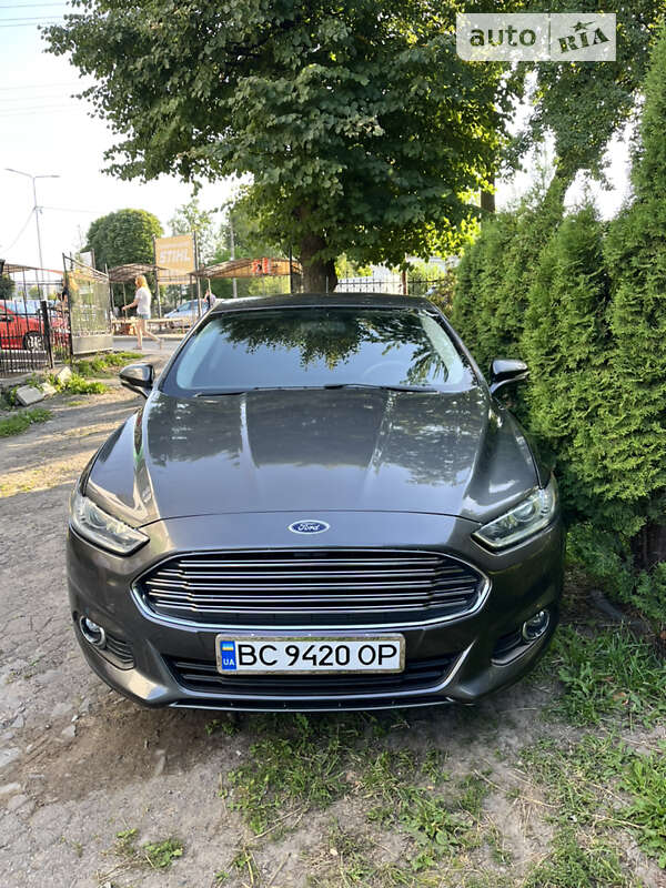 Ford Fusion 2016