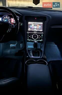 Седан Ford Fusion 2014 в 