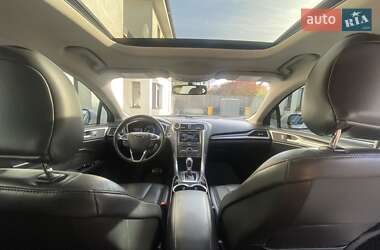 Седан Ford Fusion 2015 в 